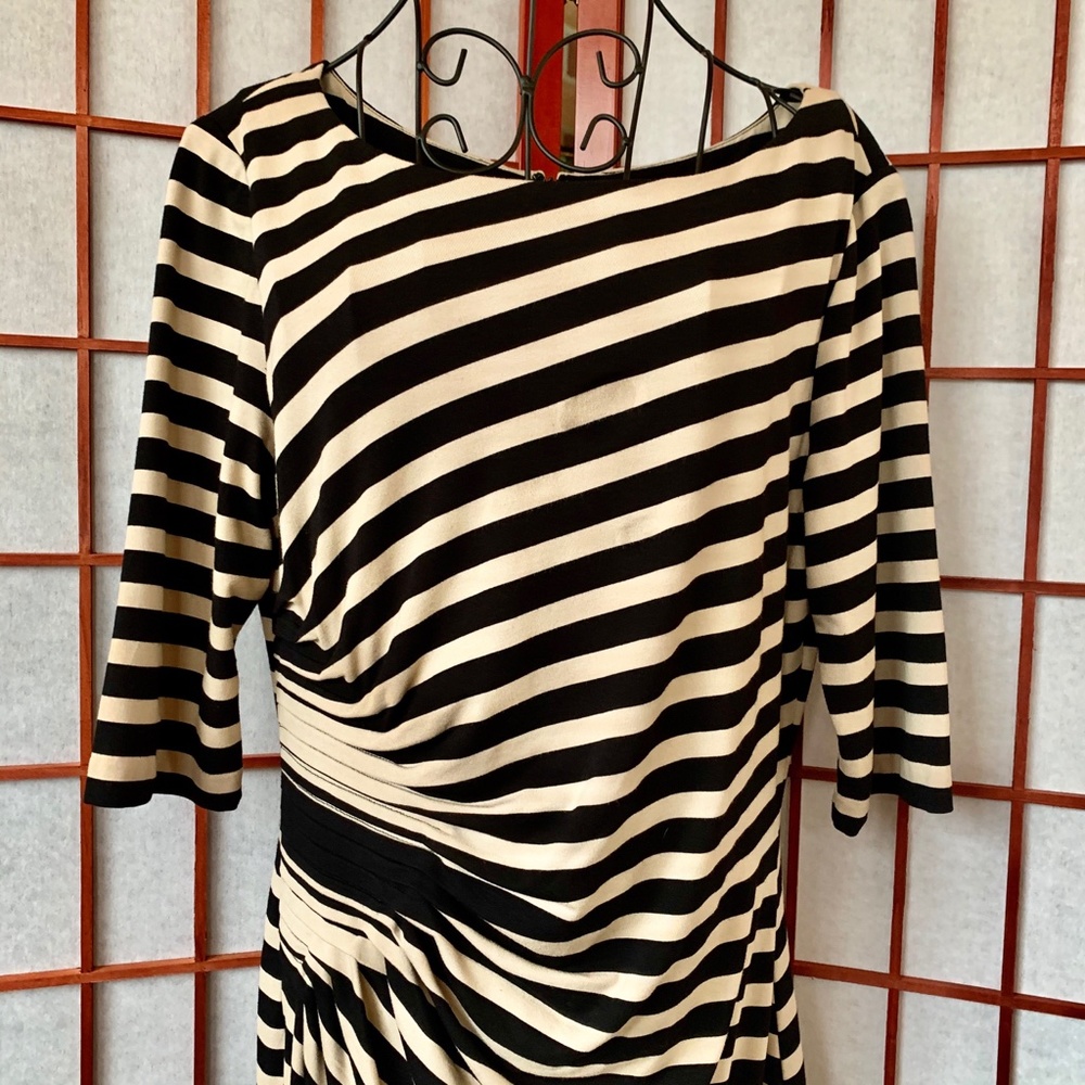 Tahari Arthur S. Levine Black/Tan Striped Dress